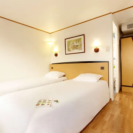 Campanile Hotel 3*