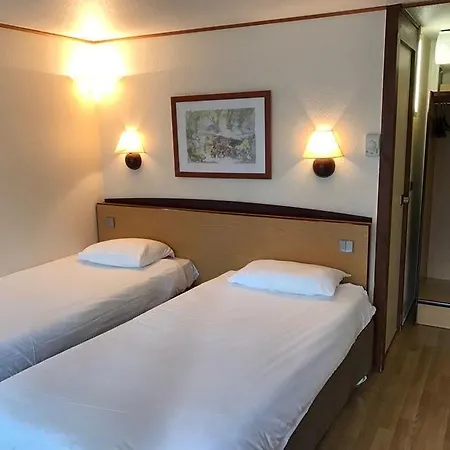 Campanile ホテル 3*