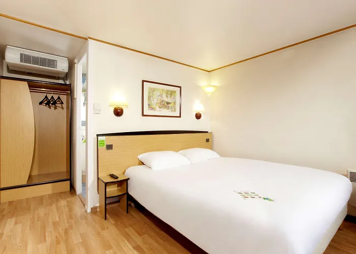 Hotell Campanile Saint-Avold